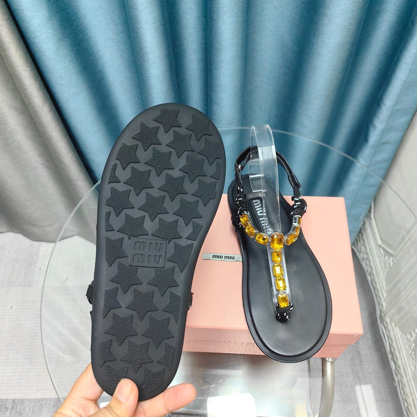 FLIP-FLOPS BLACK COWHIDE WITH CRYSTALS-YELLOW