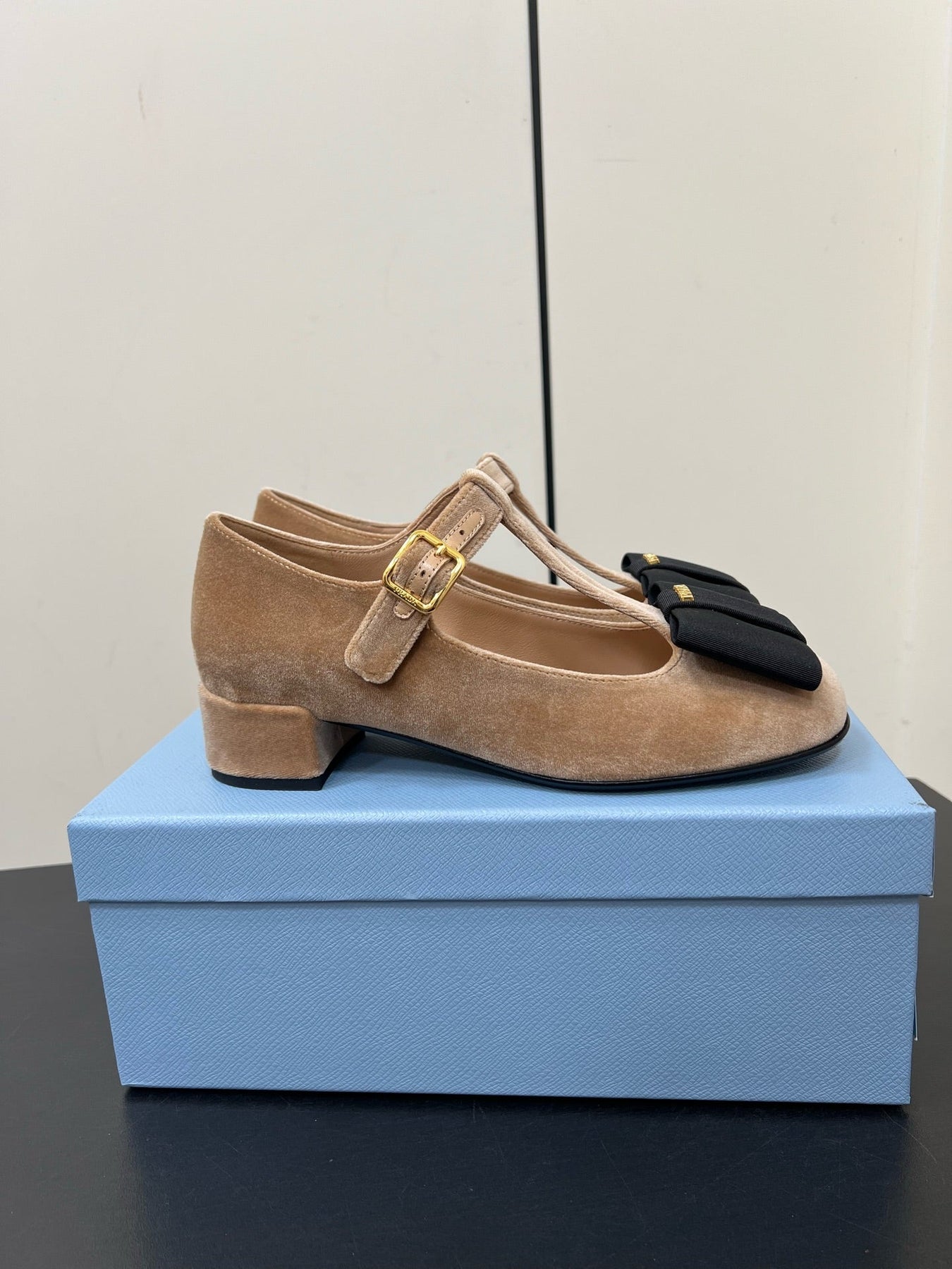 BOW MARY JANE PUMPS WITH T-STRAP IN PECAN PIE VELVET