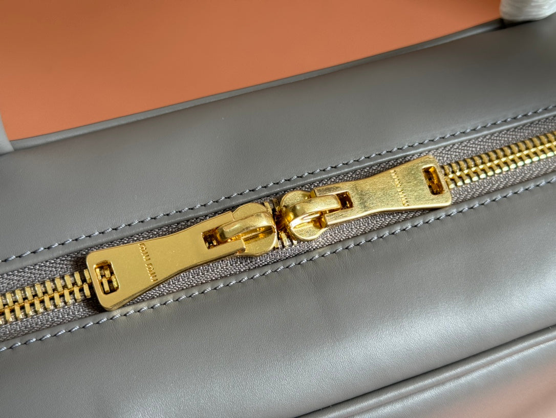 BEAU TOP HANDLE BAG 34 IN DARK GREY SMOOTH CALFSKIN