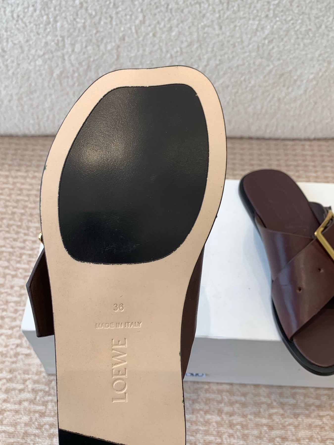 PETAL BELT FLAT SANDAL IN RUSSET BROWN CALFSKIN