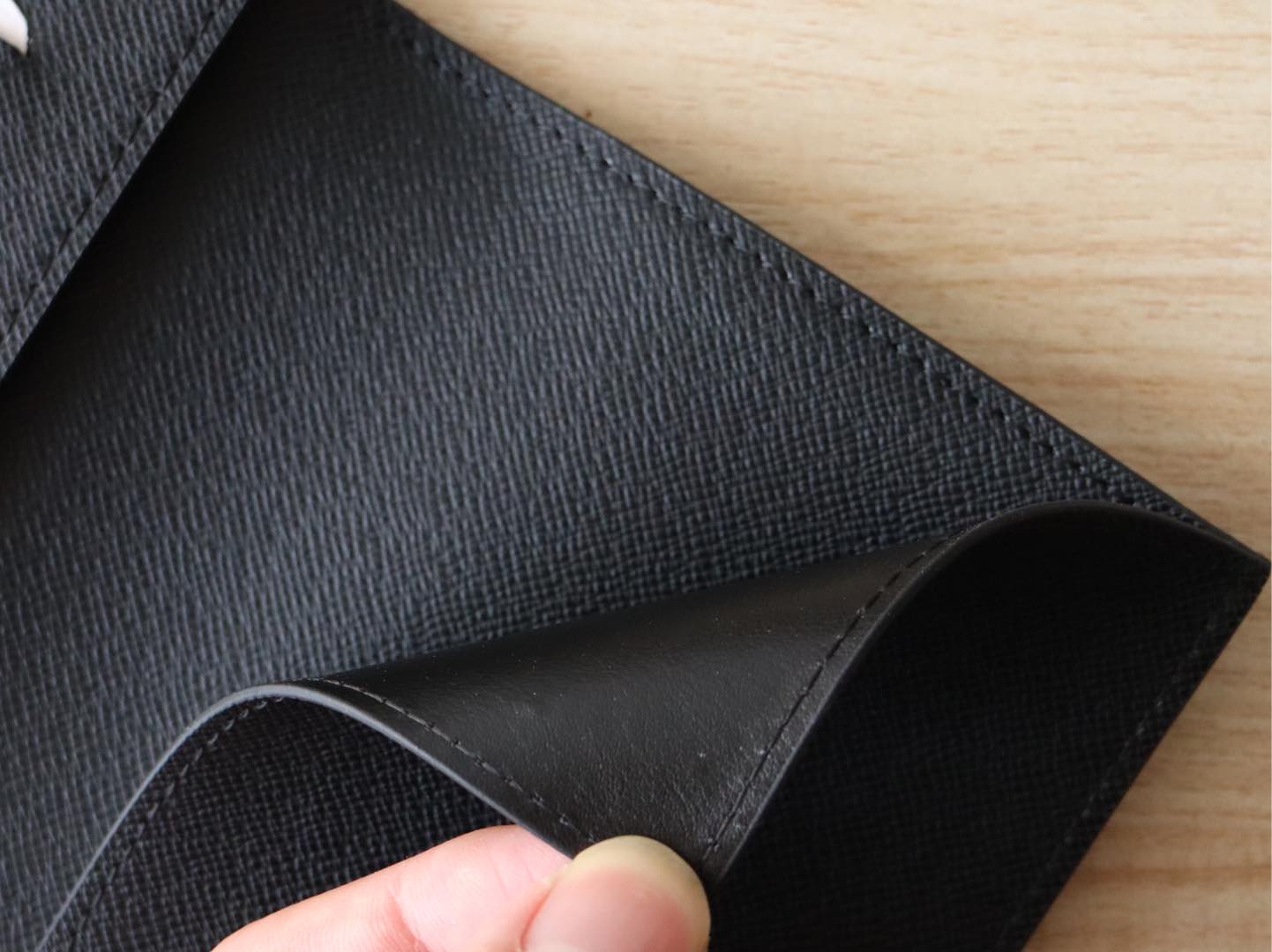 DOLL PASSPORT WALLET IN BLACK MIX COLORFUL CALFSKIN