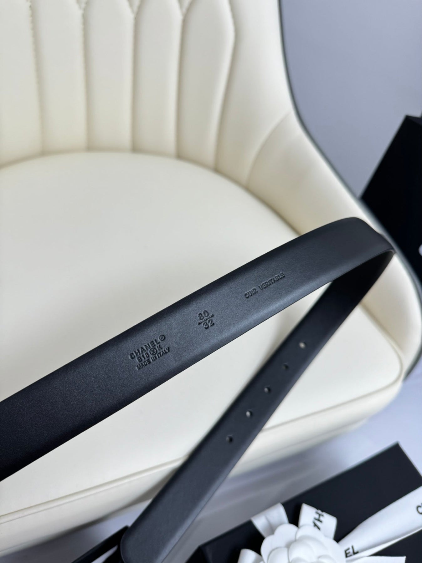 CC BELT 30MM IN BLACK SMOOTH CALFSKIN SILVER HARDWARE ATTACH RHINSTONES