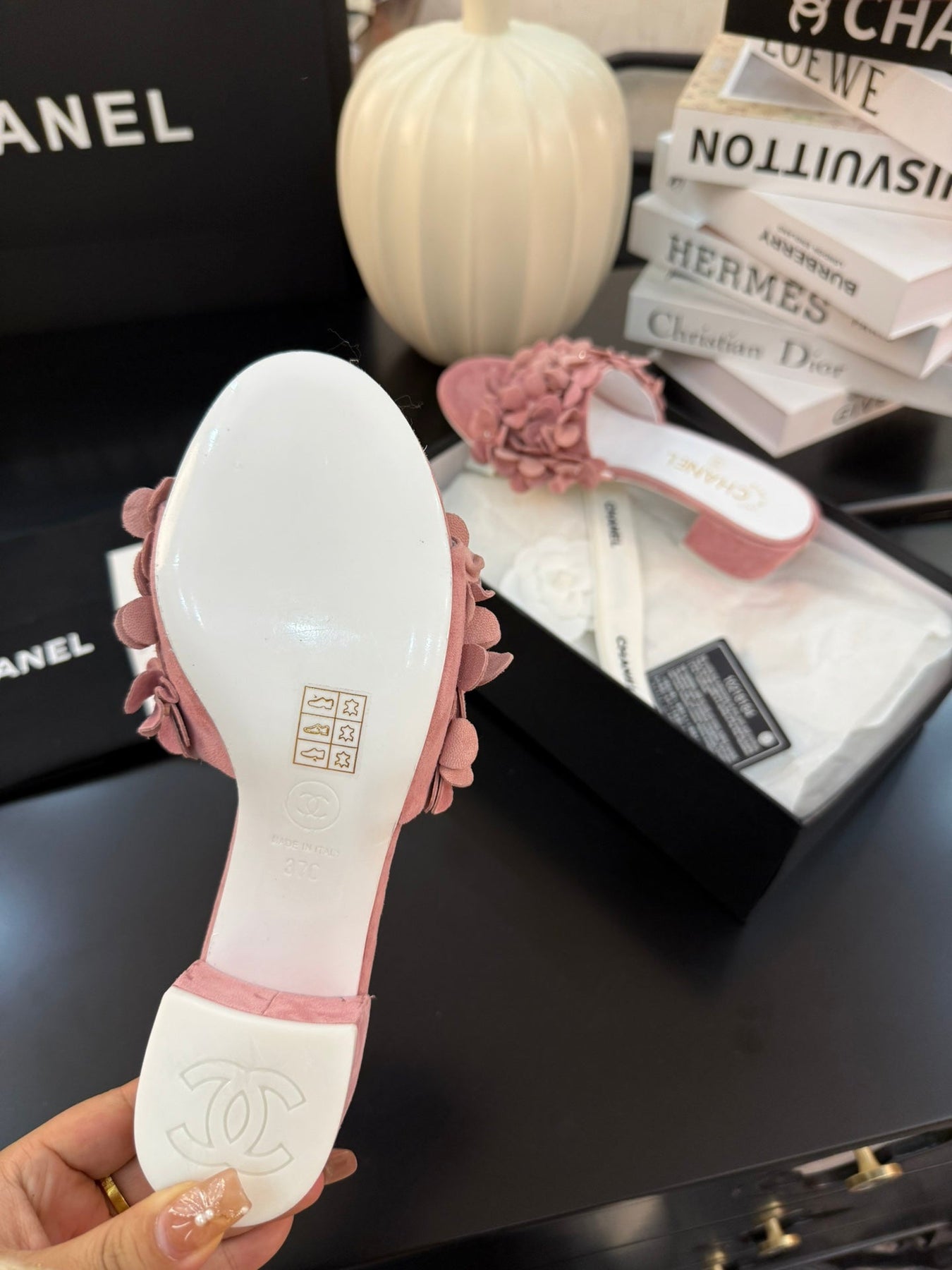 MID HEEL 45 MM MULE IN PEACH PINK SUEDE