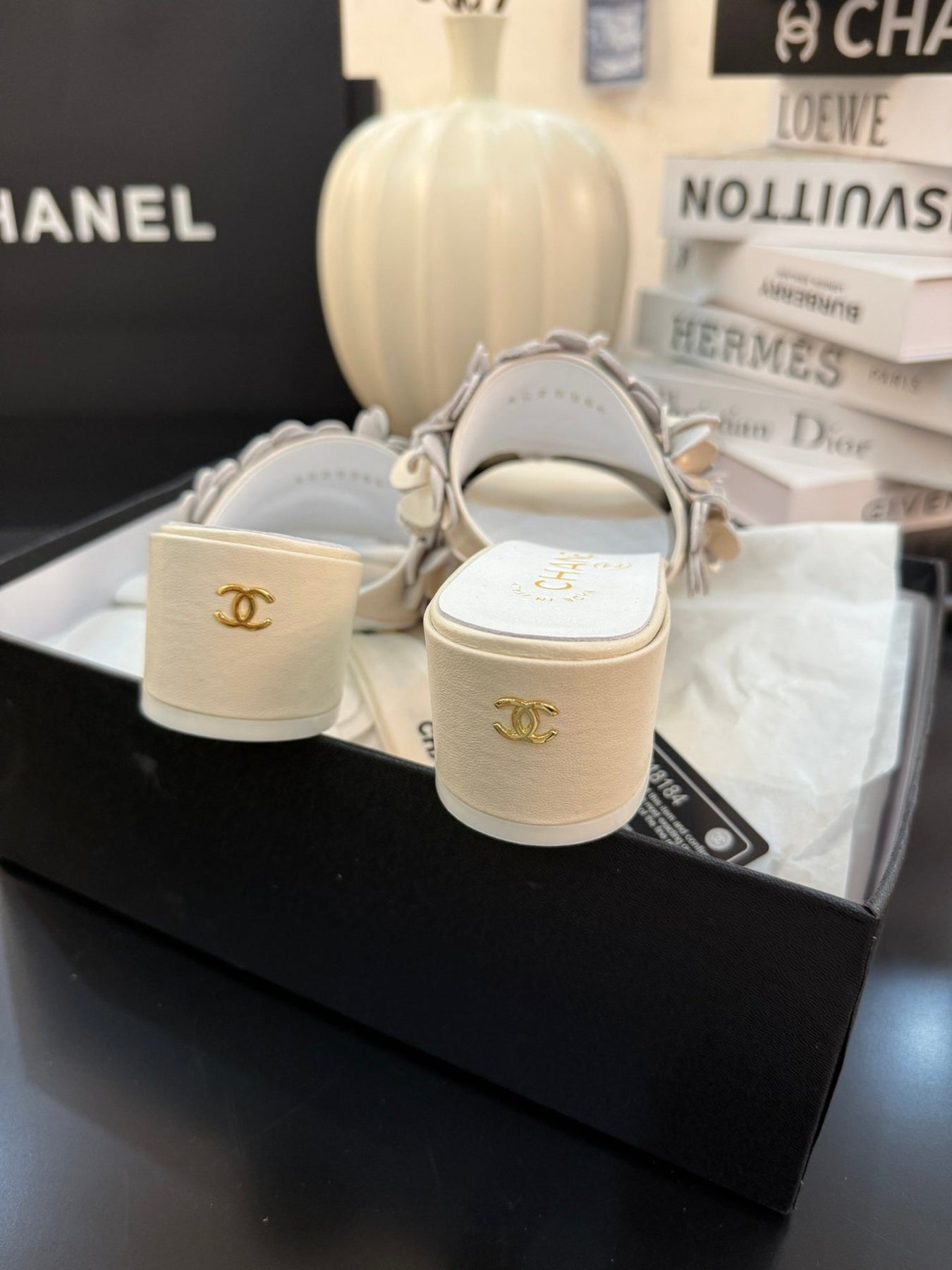 MID HEEL 45 MM MULE IN WHITE CALFSKIN