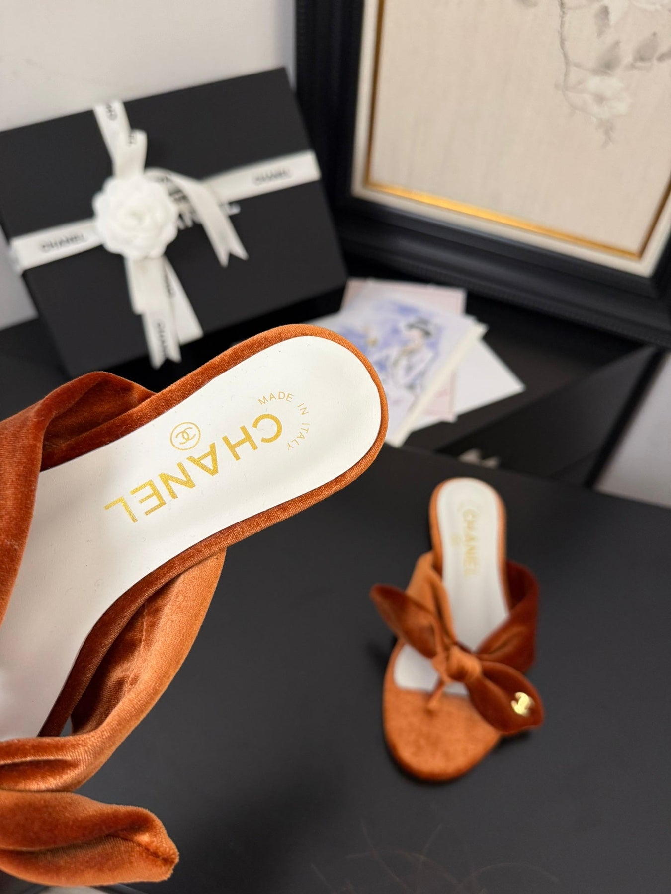 CC 25C Thong Sandal Bow Pumpkin Velvet fabric 233565
