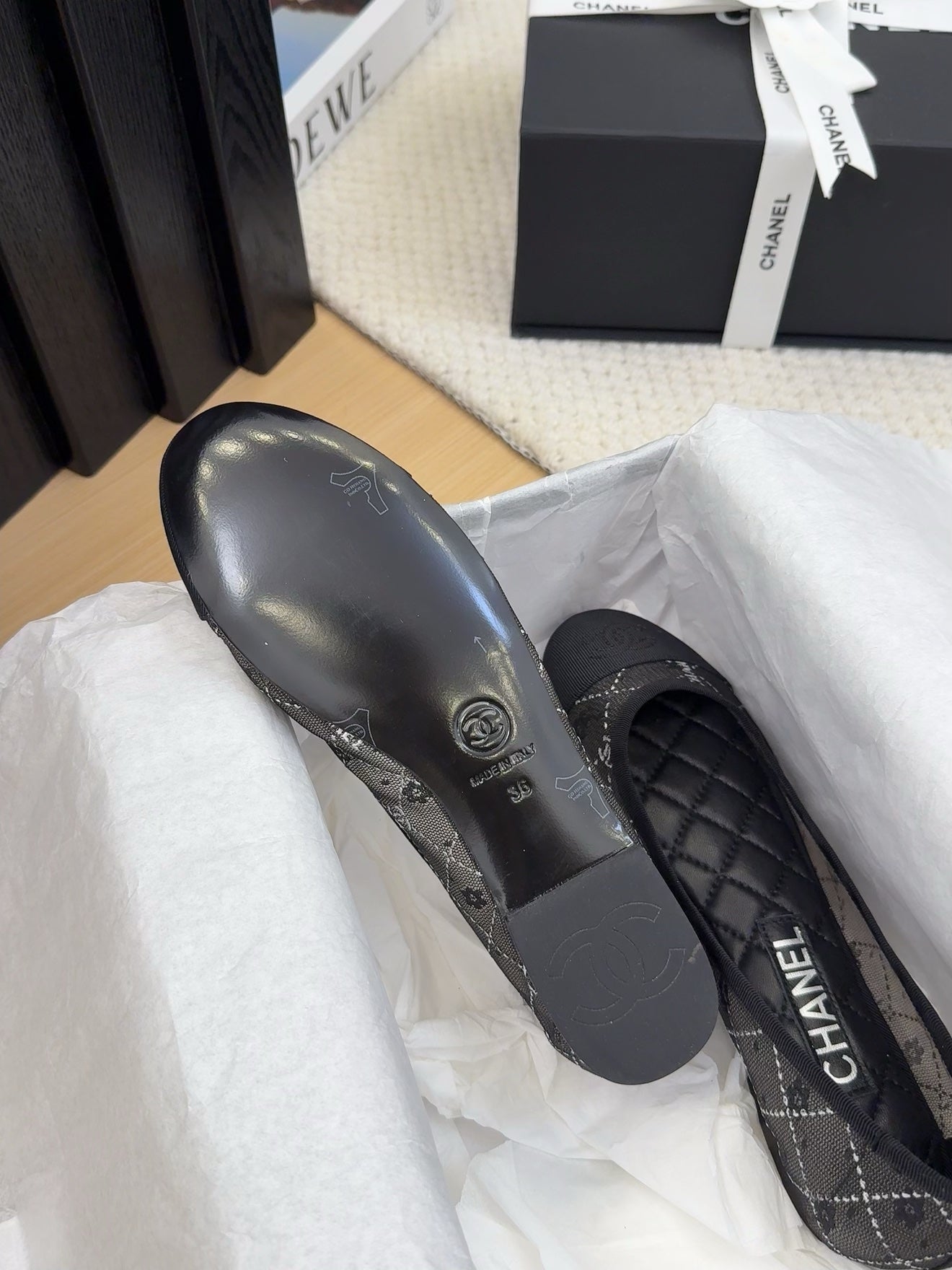 BALLET FLAT IN BLACK FABRIC AND MESH