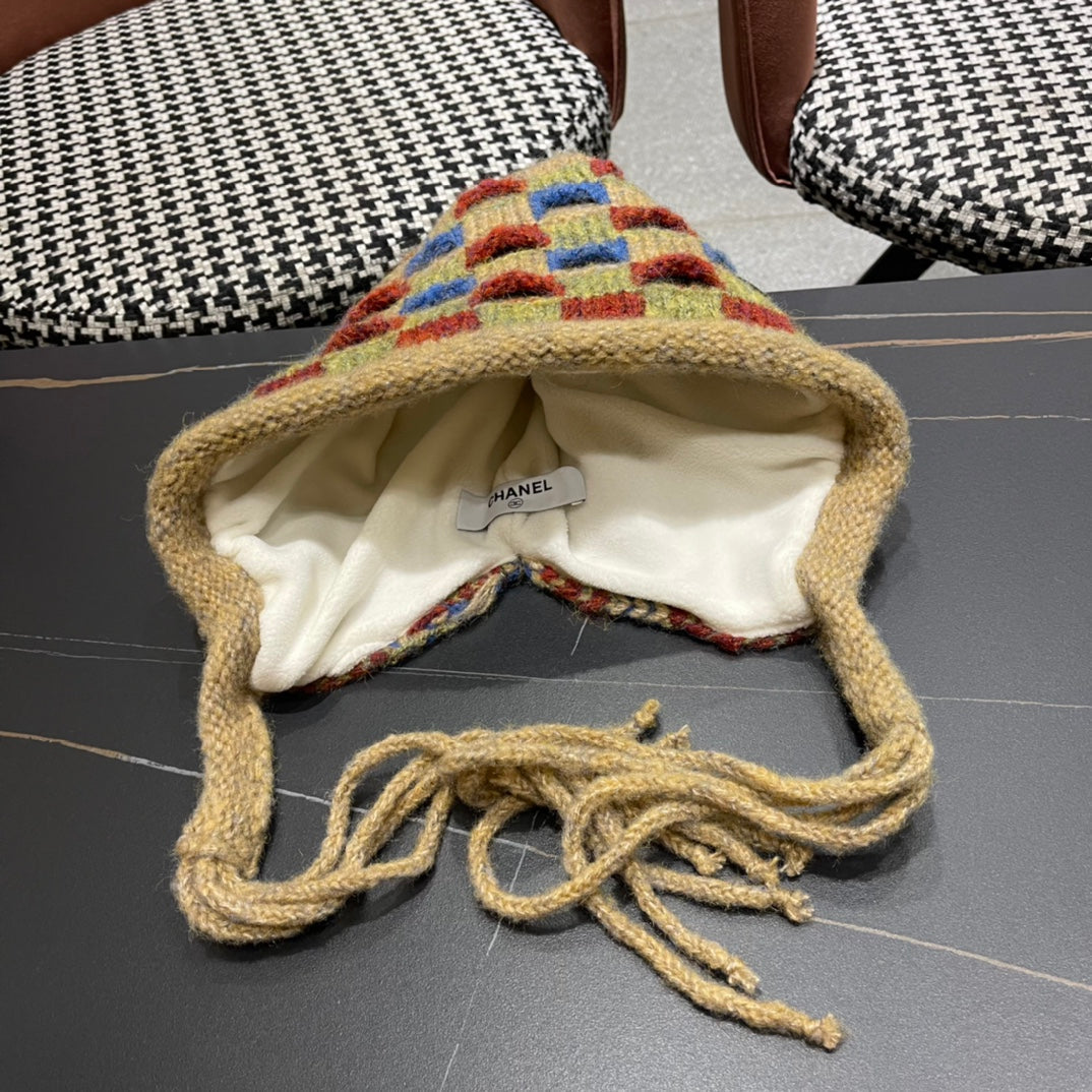 KNITTED WOOL HAT COLORFUL 425765