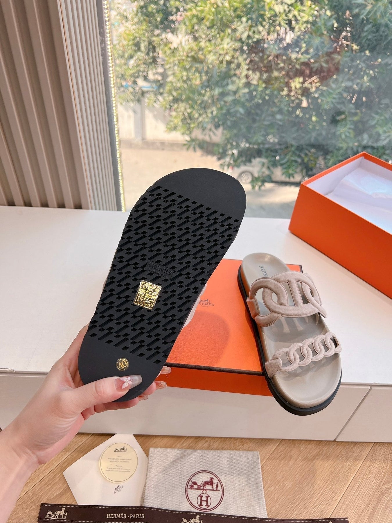 EXTRA SANDAL IN NUDE BEIGE CALFSKIN