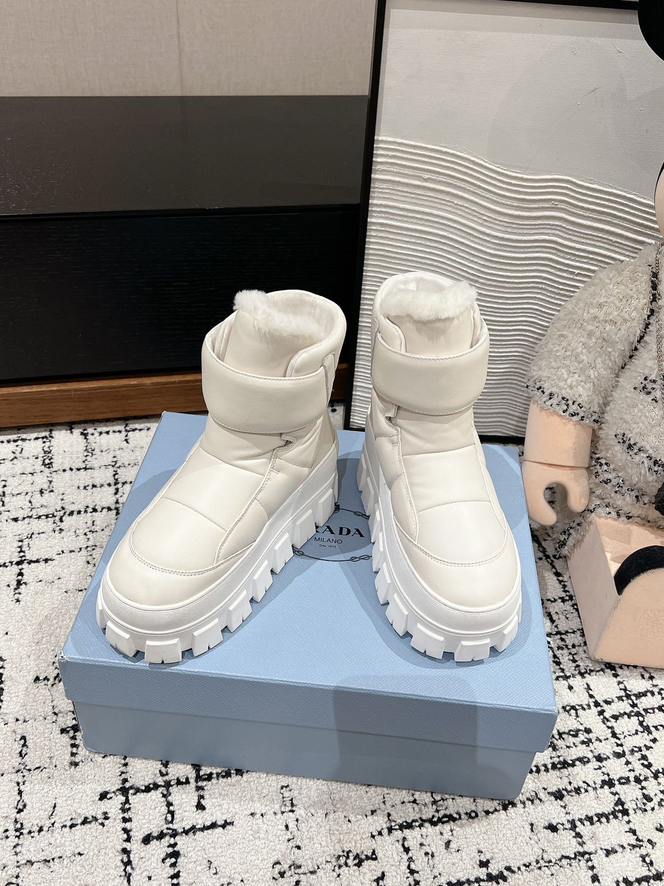 MONOLITH ANKLE BOOTS WITH STRAP IN RICE WHITE CALFSKIN AND FLEECE LINING