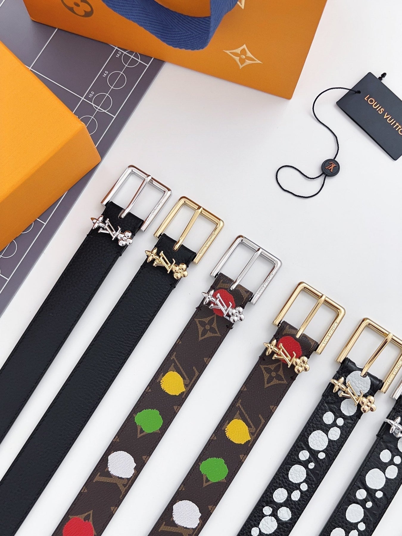 LV BLOOM 30 MM IN COLORFUL MONOGRAM CALFSKIN SILVER HARDWARE