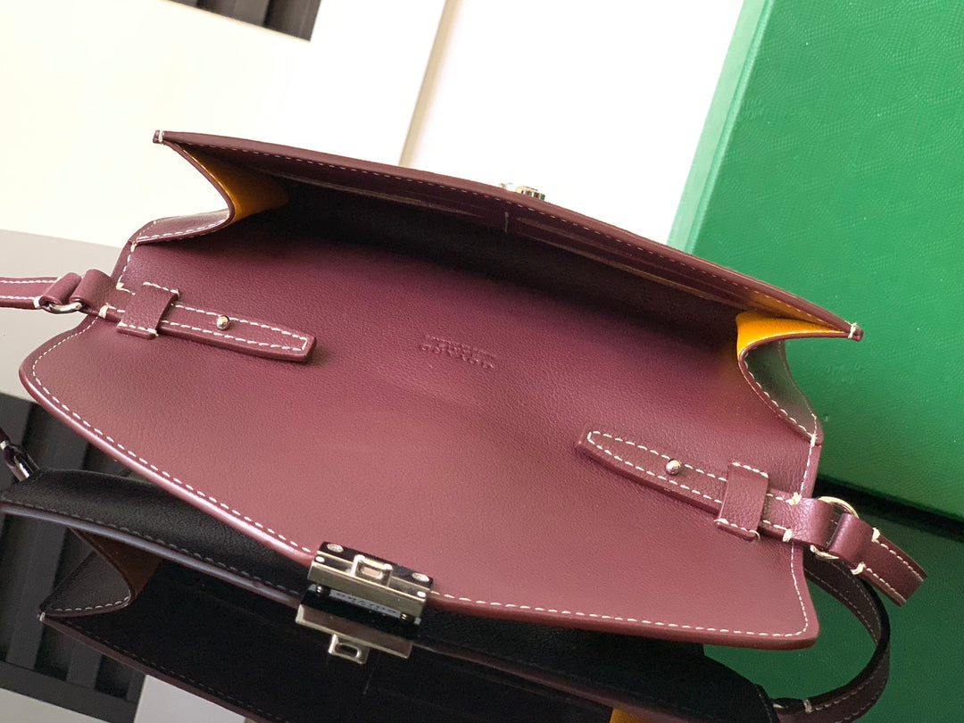 CHYPRE WALLET-POUCH 21 IN WINE RED GOYARDINE CANVAS AND CALFSKIN