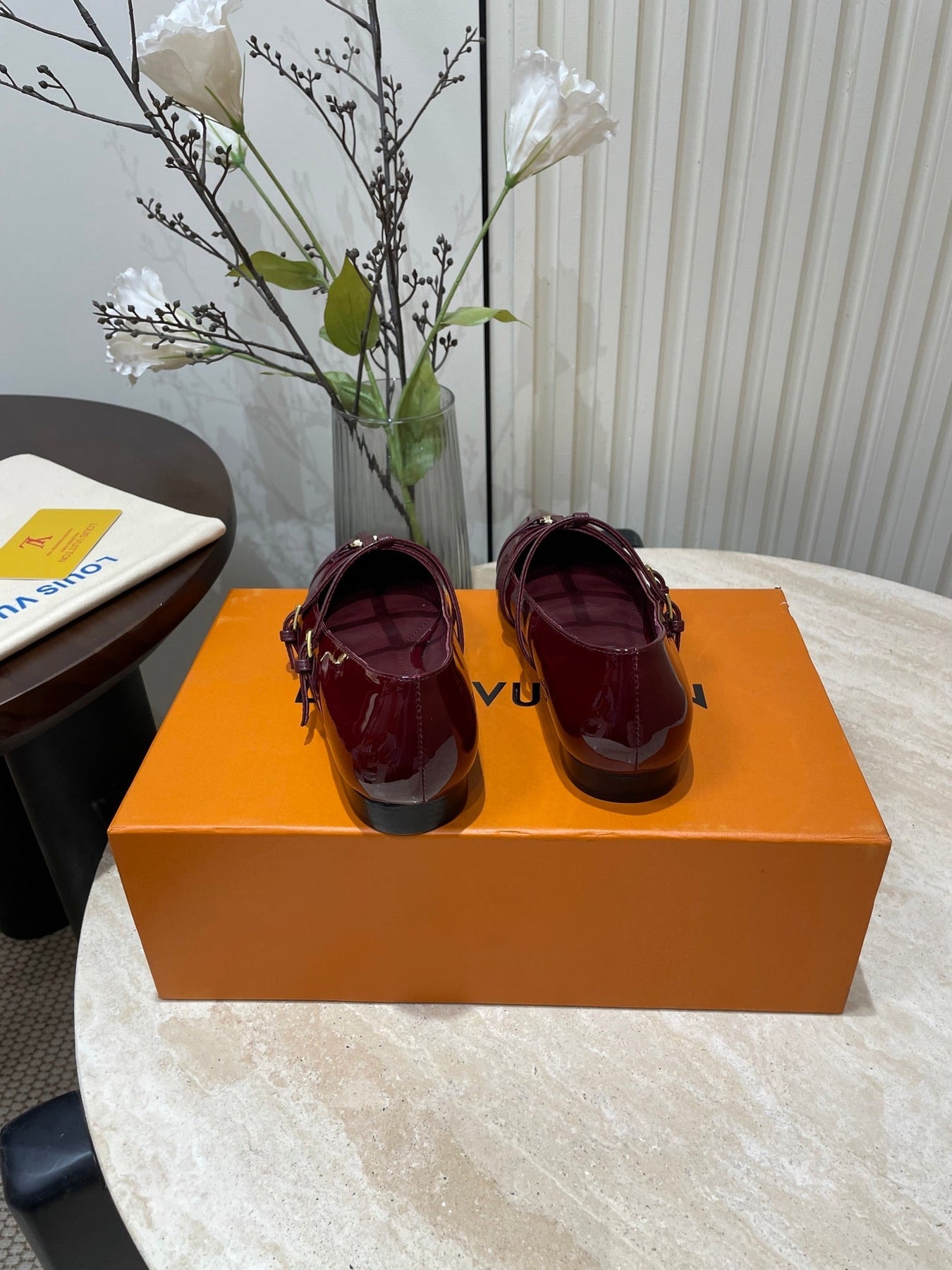 POINTED-TOE TRIPLE-STRAP BALLET FLAT IN BURGUNDY RED PATENT CALFSKIN