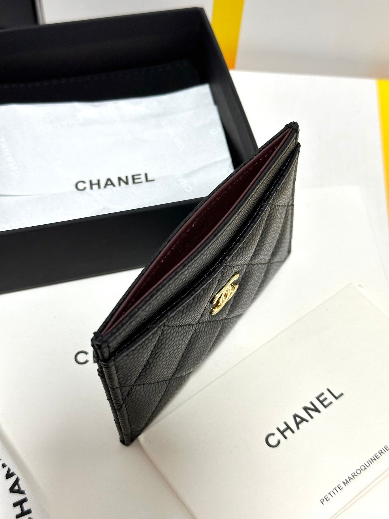 QUILTED CLASSIC CARD HOLDER 11 IN BLACK CAVIAR SKIN