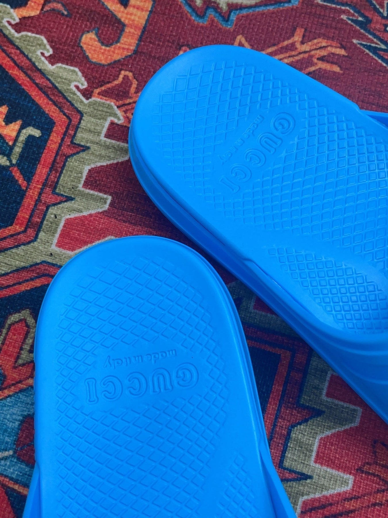 GG INTERLOCKING G SLIDE SANDAL BRIGHT BLUE RUBBER