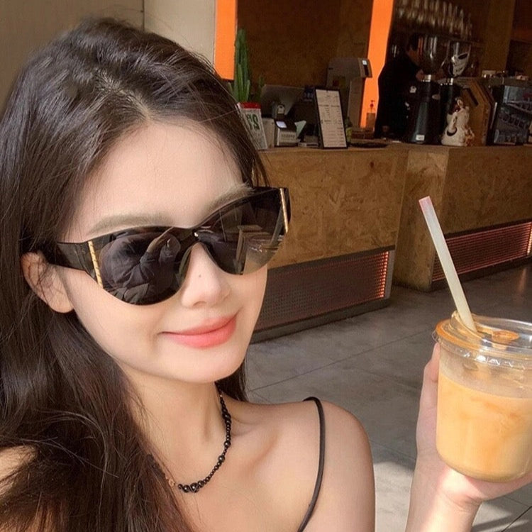 CAT-EYE FRAME SUNGLASSES G82036 IN ACETATE