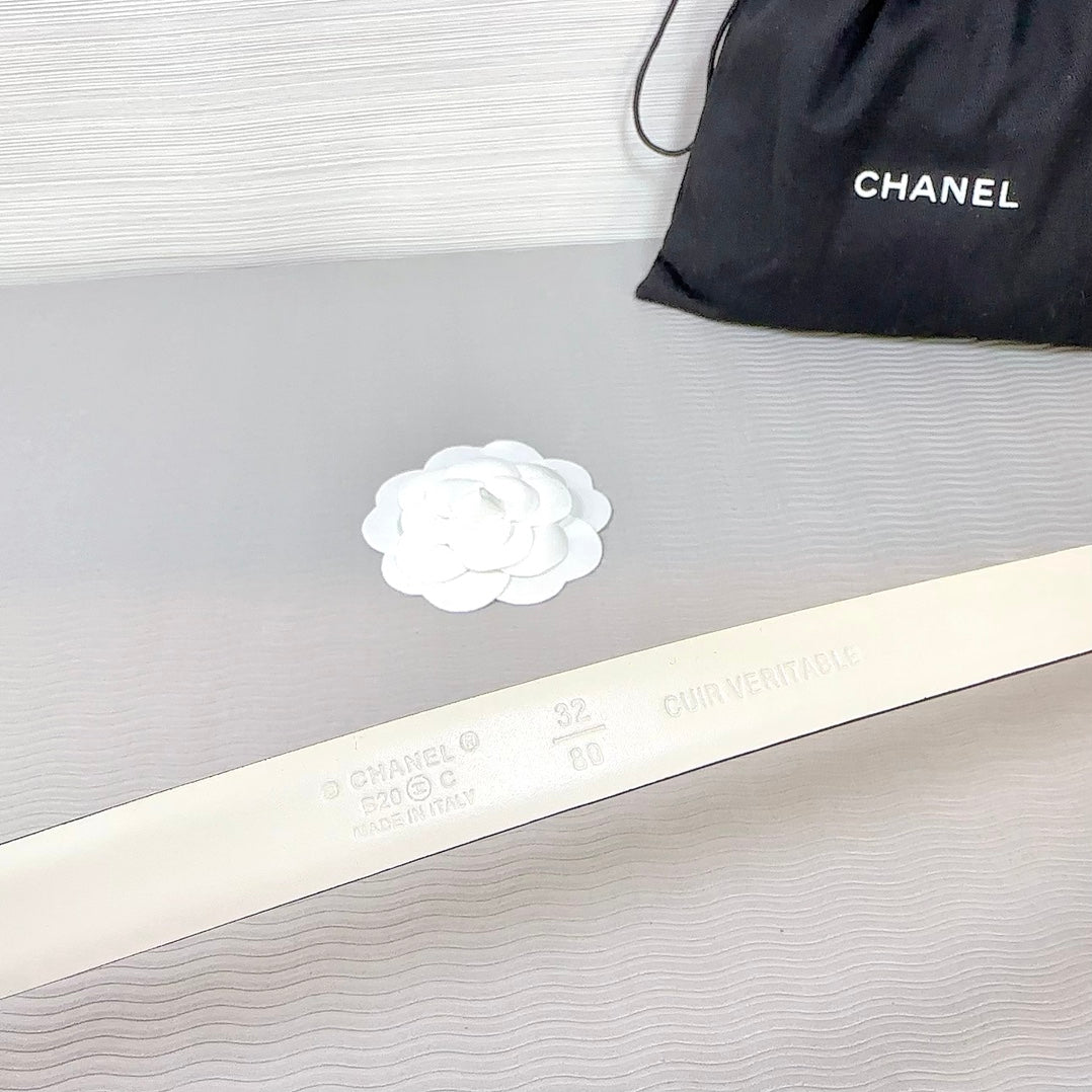 CC BELT 20 MM IN BEIGE CREAM SMOOTH CALFSKIN GOLD HARDWARE ATTACH RHINSTONE