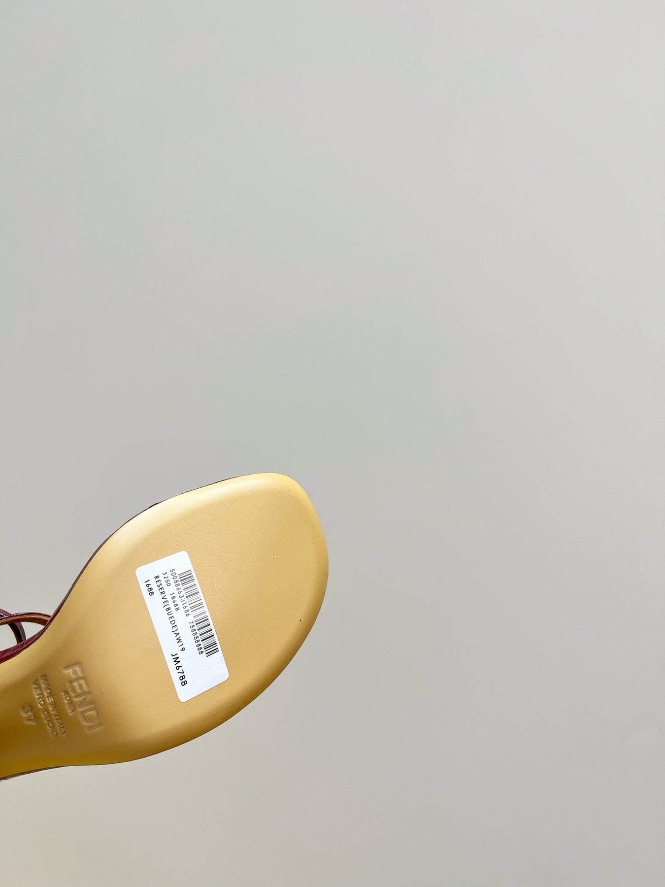 FENDI HIGH-HEELED 10 CM IN SANGRIA RED GLOSSY LAMBSKIN WITH GOLD HARDWARE