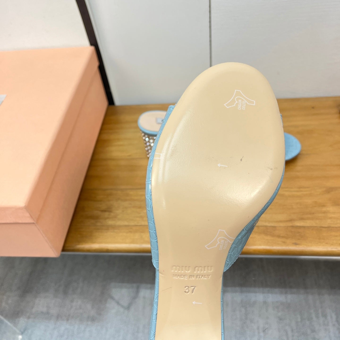 JEWELLED HEEL 55 MULE SANDALS IN LIGHT BLUE CALFSKIN