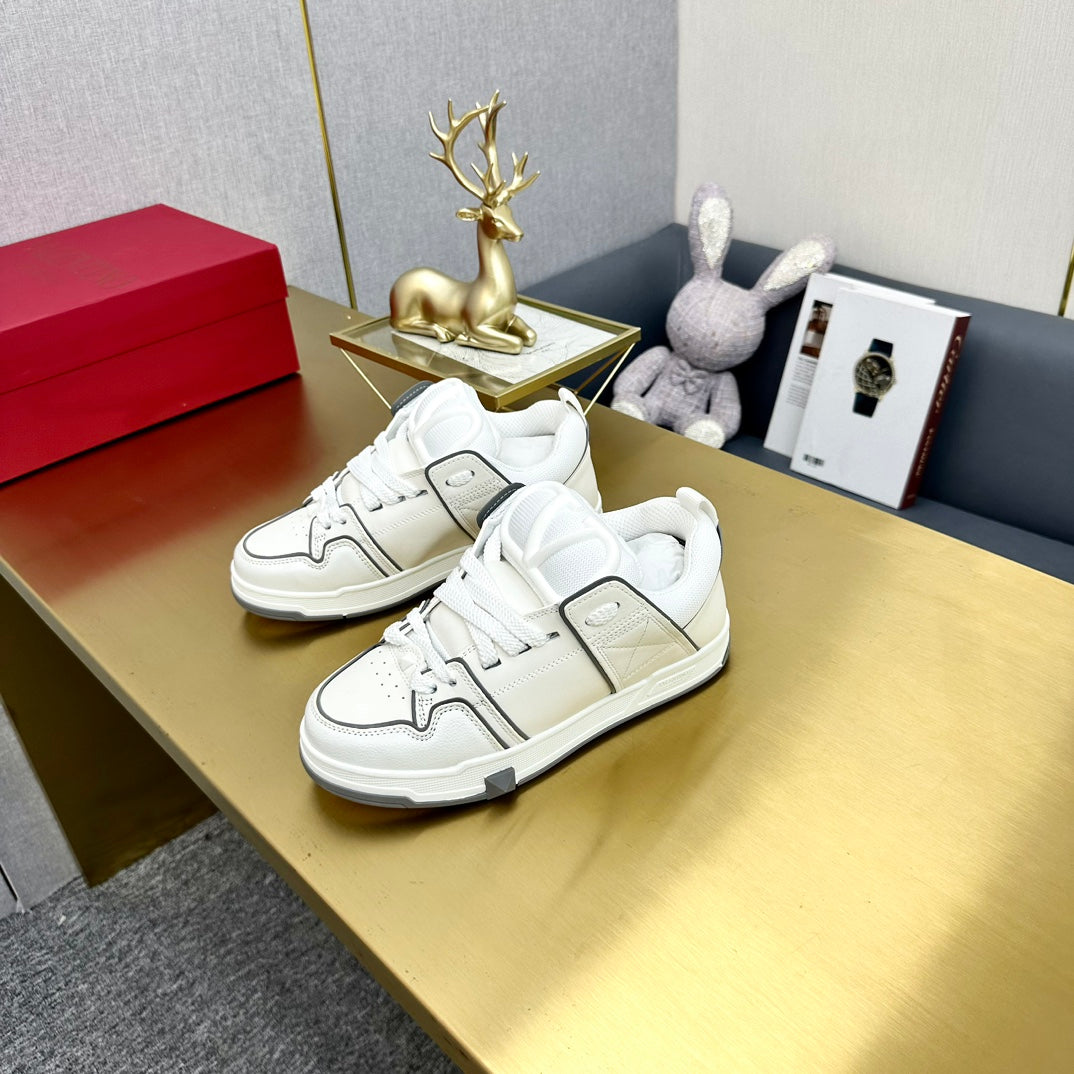 One Stud Sneaker Garavani Calfskin White Grey