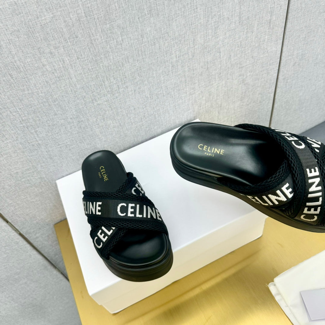 BLOCK SLIDE CROSS-STRAP IN BLACK MESH NYLON AND TEXT WITH JACQUARD