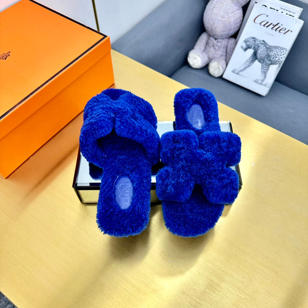 ORAN SHEARLING SANDALS INDIGO BLUE