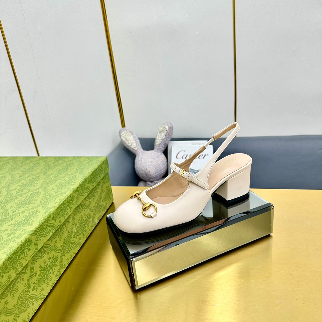 HORSEBIT PUMP IN WHITE SHEEPSKIN