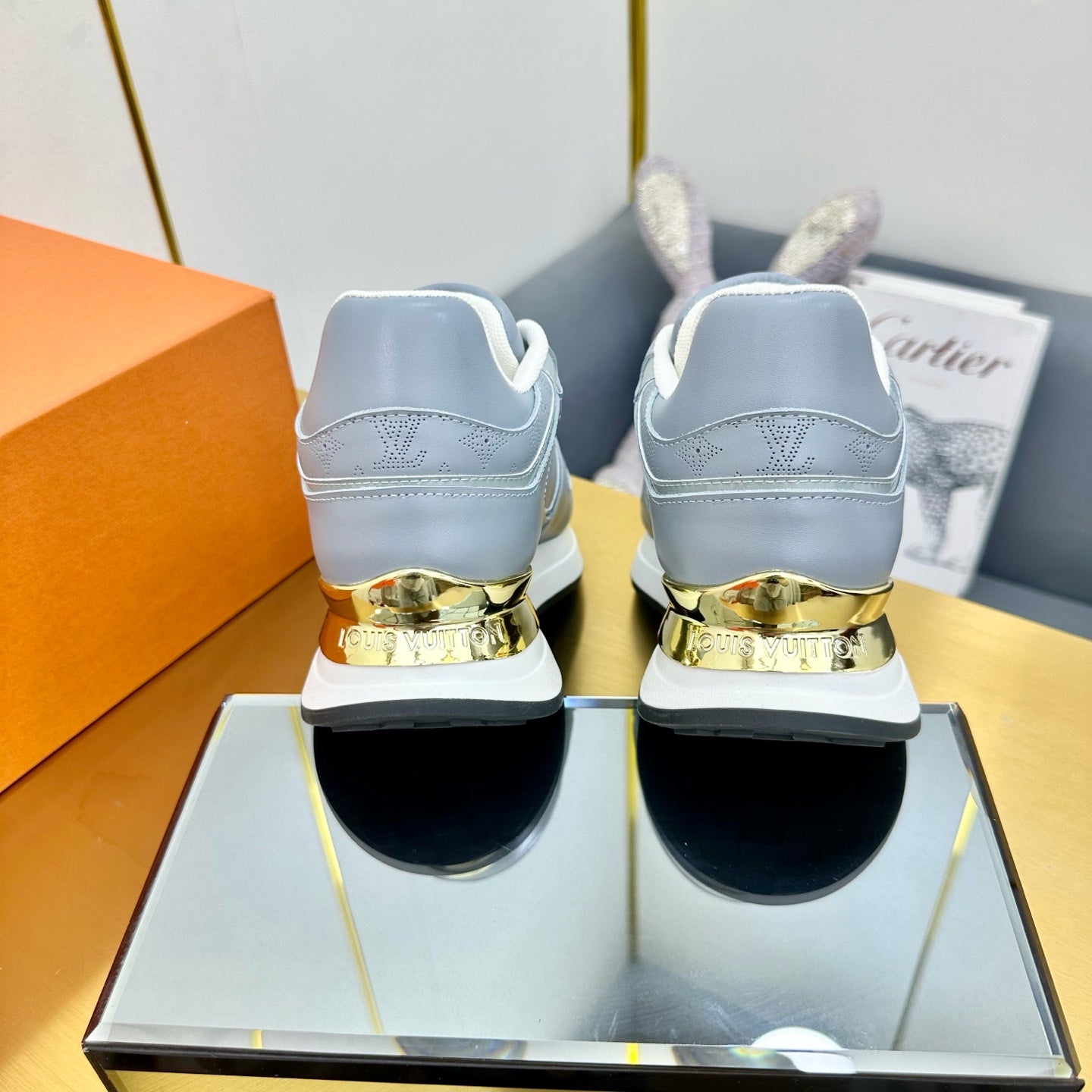 NEO RUN AWAY SNEAKER IN SHARK GRAY CALFSKIN