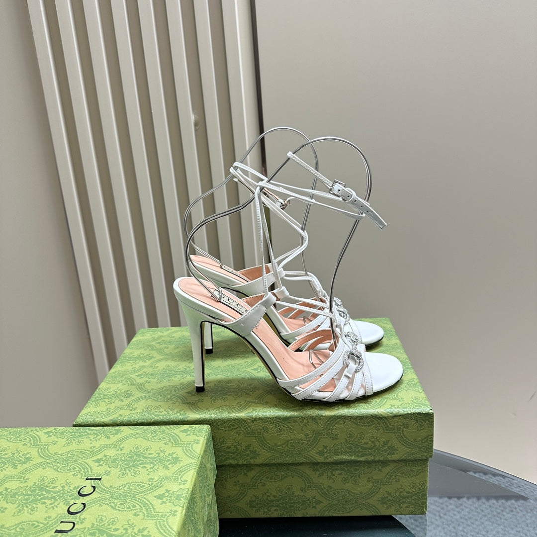 CRYSTAL HORSEBIT STRAPPY SANDAL 10.5CM IN WHITE PATENT LEATHER