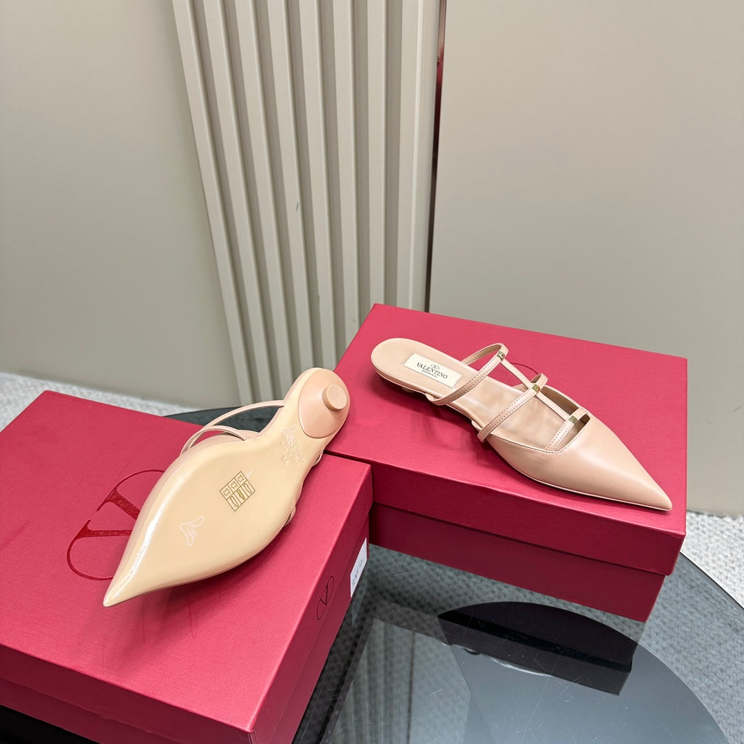 ROCKSTUD WISPY NUDE TAN CALFSKIN MULE 20MM