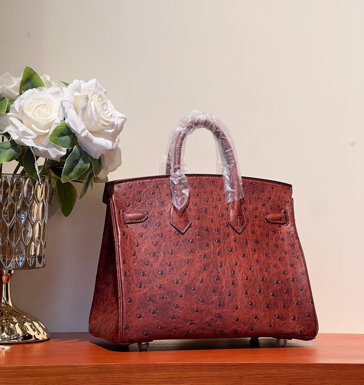KELLY SELLIER 25 BAG IN BERRY RED OSTRICH LEATHER WITH GOLD HARDWARE