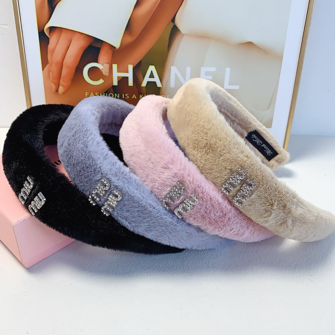 HEAD BAND IN BLACK RABBIT FUR