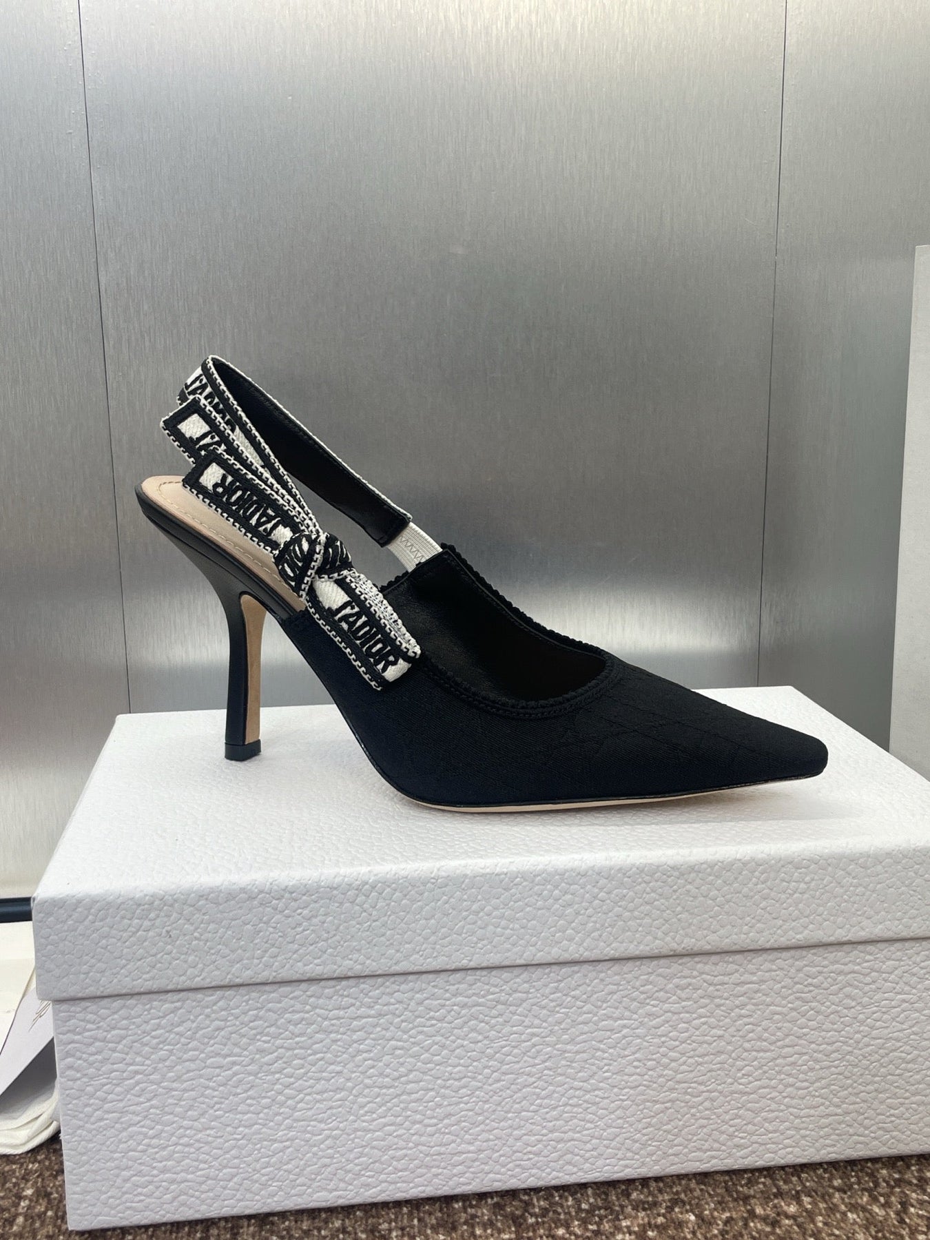 J'ADIOR SLINGBACK 25S PUMP 95MM IN BLACK QUAKE OBLIQUE EMBROIDERED FABRIC