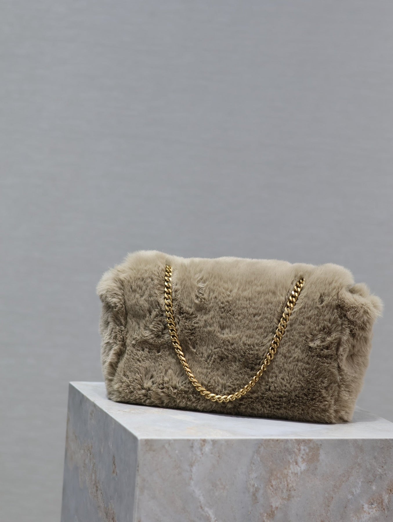 KATE SMALL BAG 22 IN ECRU BEIGE RABBIT FUR GOLD CHAIN