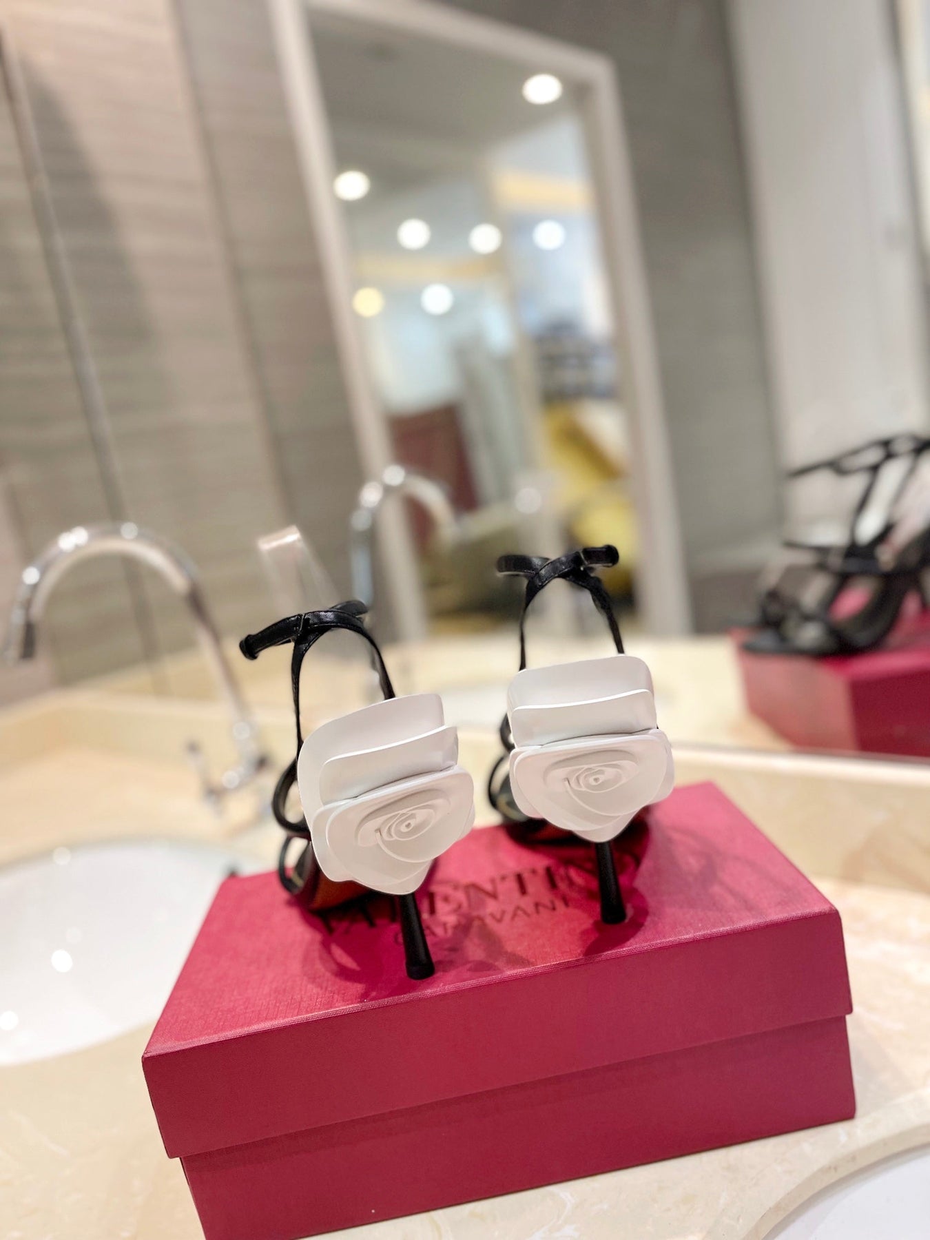 HIGH HEEL SANDAL 10 CM IN BLACK CALFSKIN