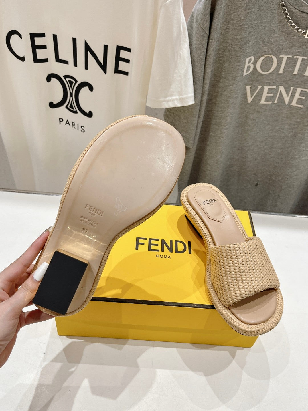 FENDI FFOLD MEDIUM-HEEL SANDALS 45 MM IN TUSCAN BEIGE COTTON FIBRE