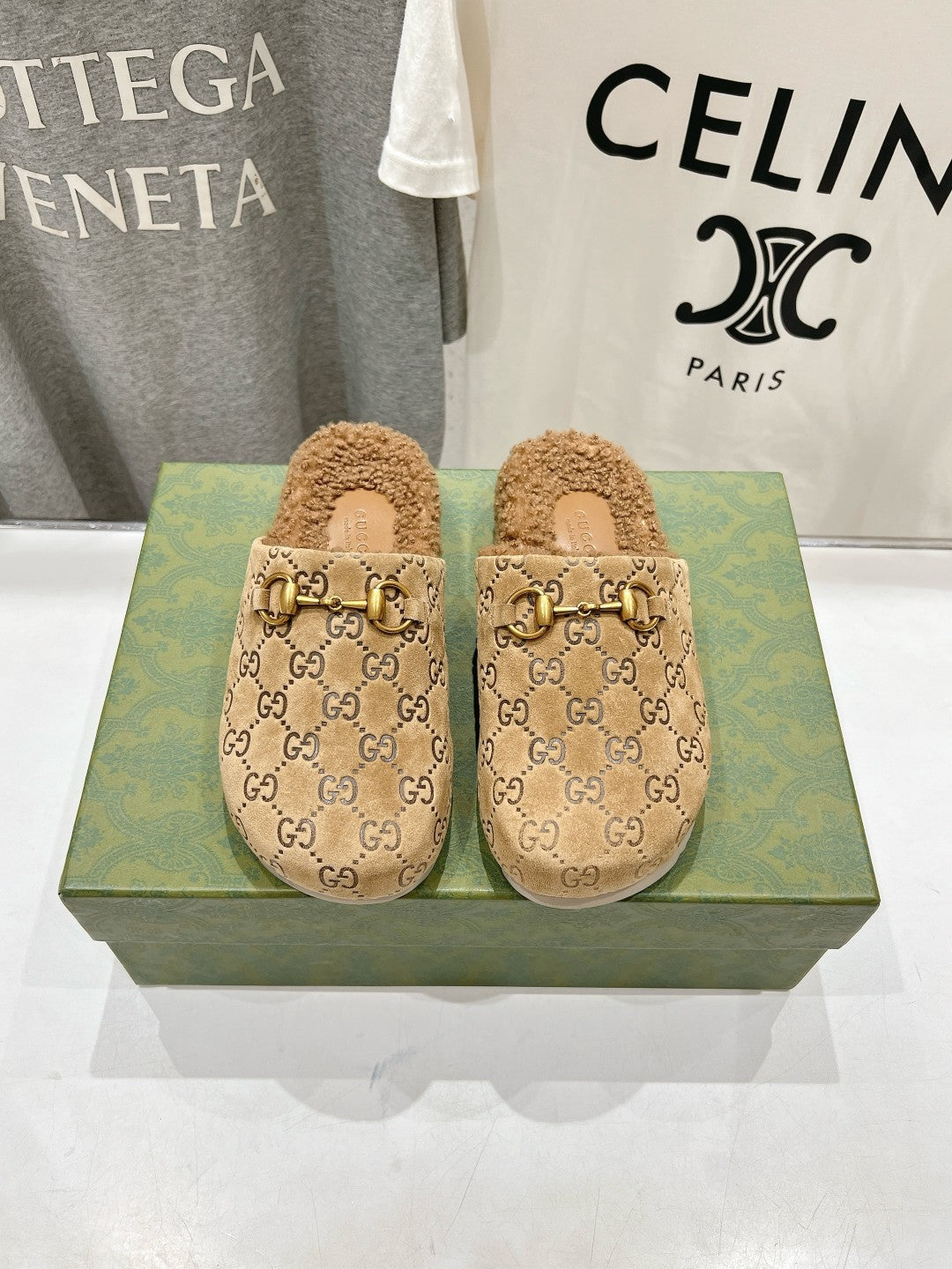 HORSEBIT MULE IN CAMEL EMBOSSED SUEDE AND FLEECE LINING