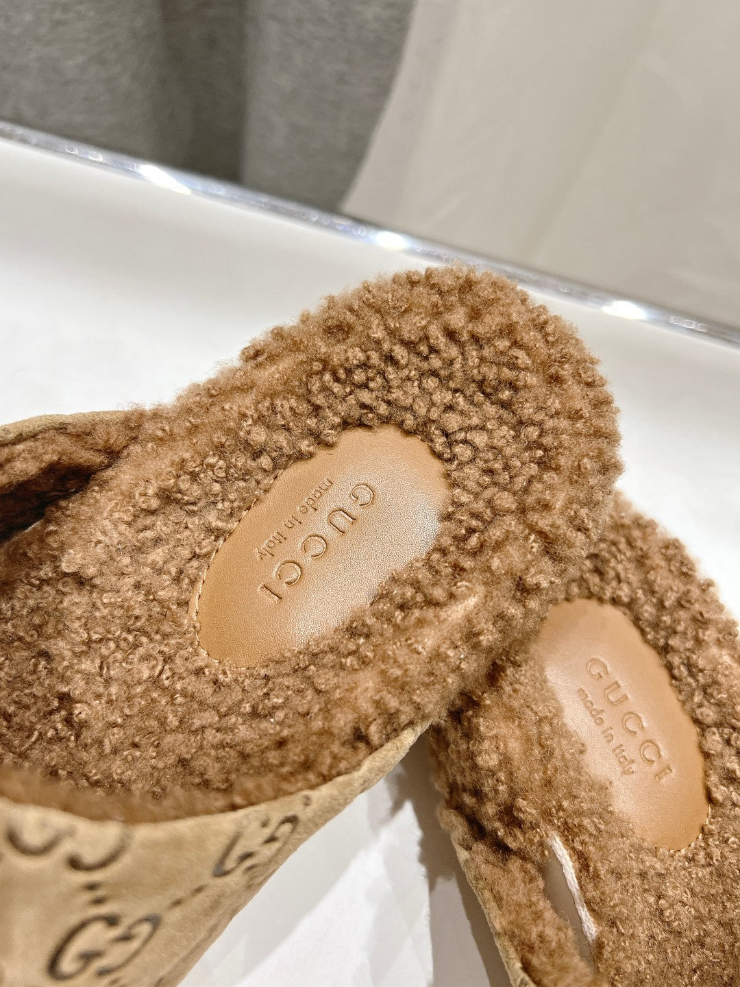 HORSEBIT MULE IN CAMEL EMBOSSED SUEDE AND FLEECE LINING