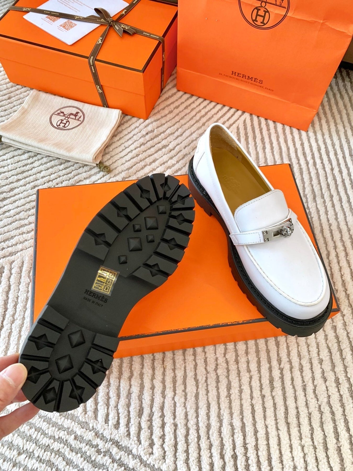 ICONE LOAFER IN WHITE CALFSKIN