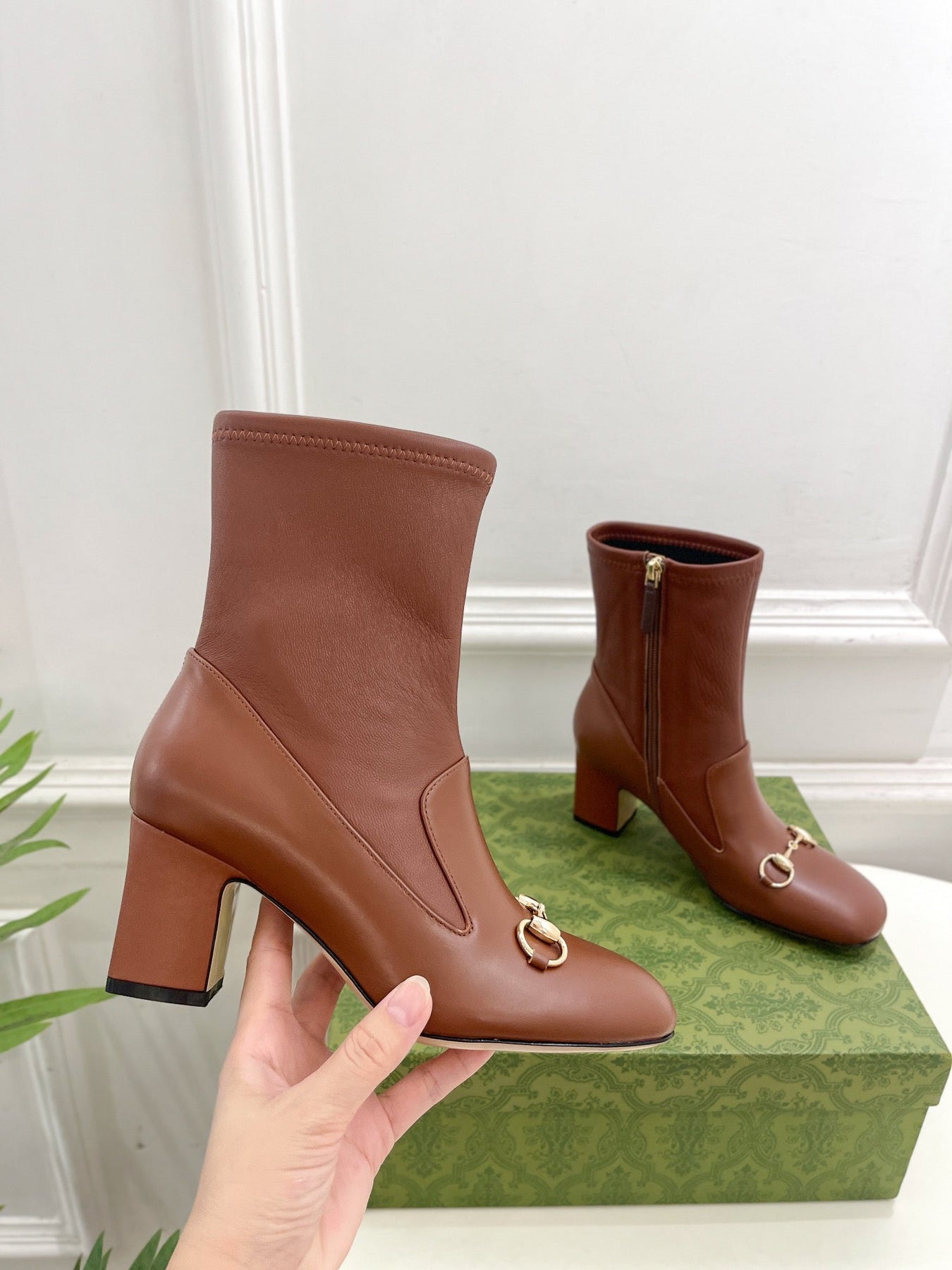 HORSEBIT ANKLE BOOTS 6.5CM IN CINNAMON BROWN SHEEPSKIN