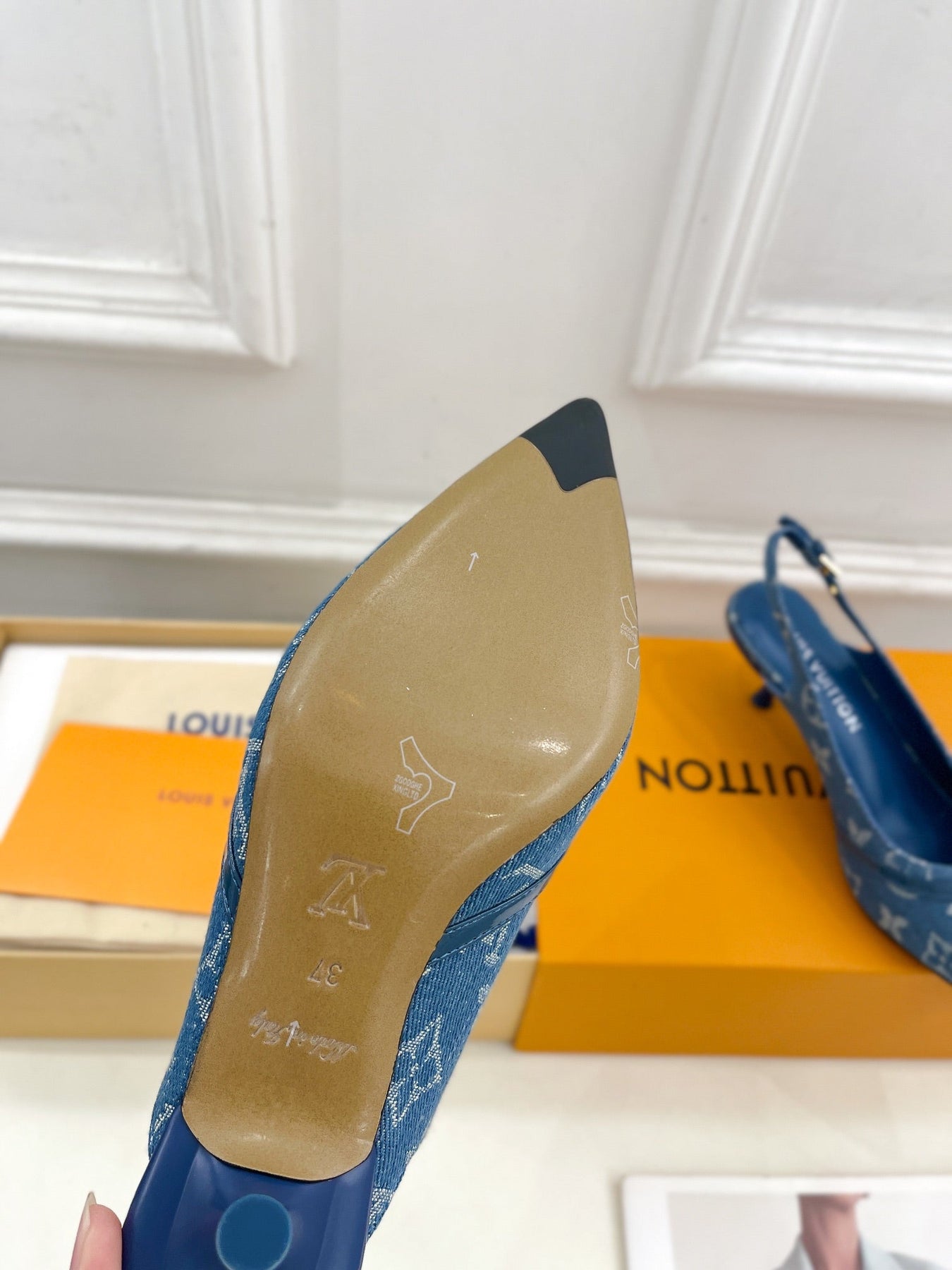 HIGH SLINGBACKS 5 CM IN CLASSIC BLUE MONOGRAM DENIM FABRIC