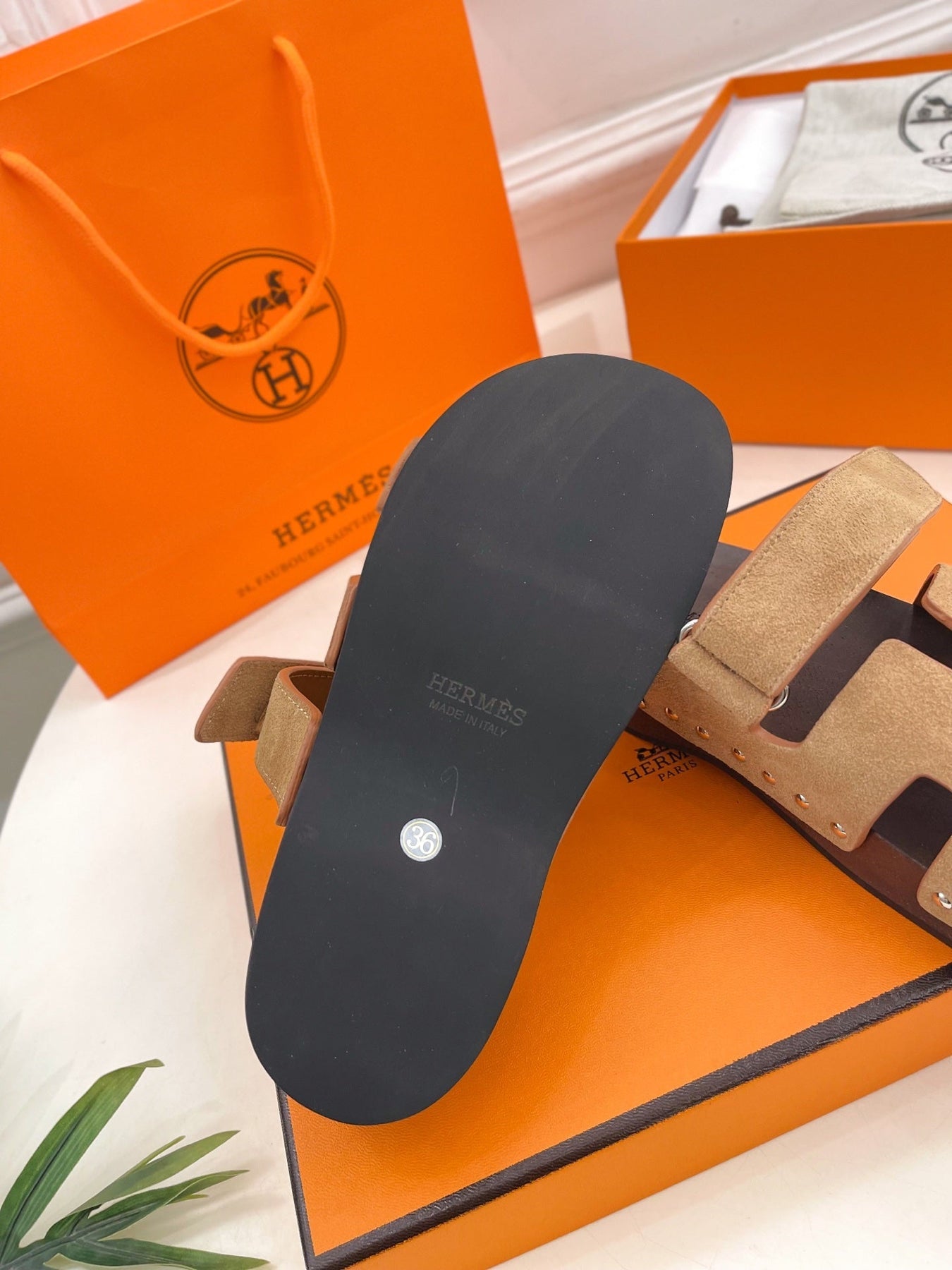 KOS CLOG IN PEANUT BROWN SUEDE