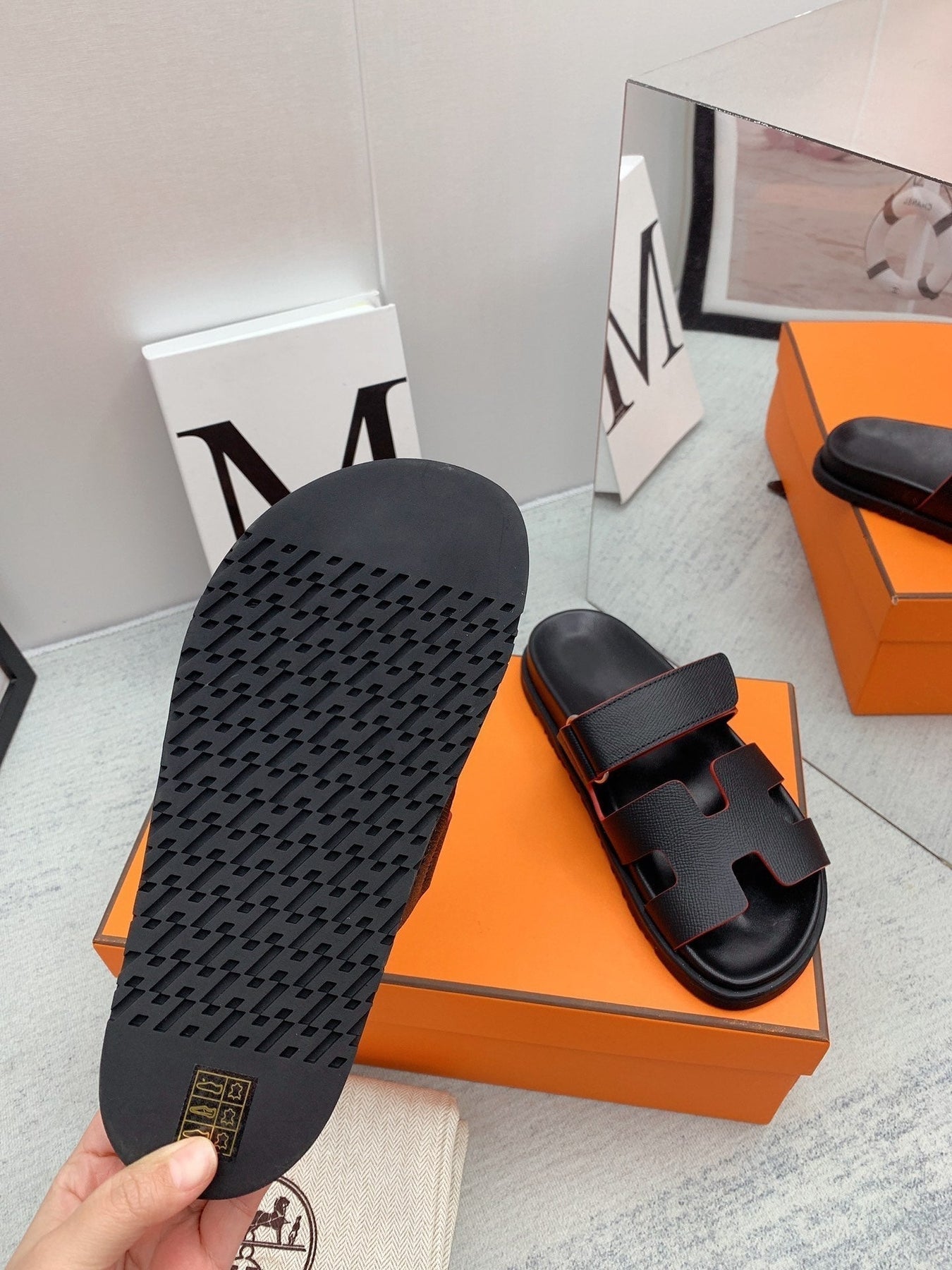 Chypre Sandal Black with red trim