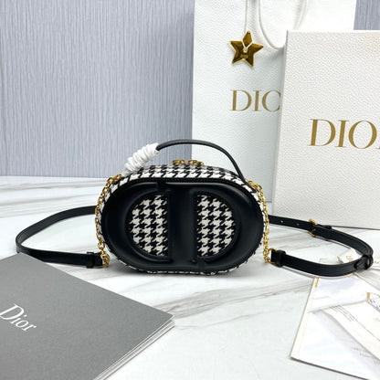 DIO Signature Oval Bag (18cm)