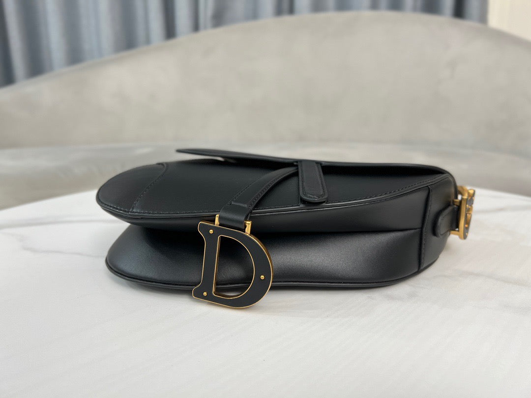 DIO Saddle Bag (25.5cm)