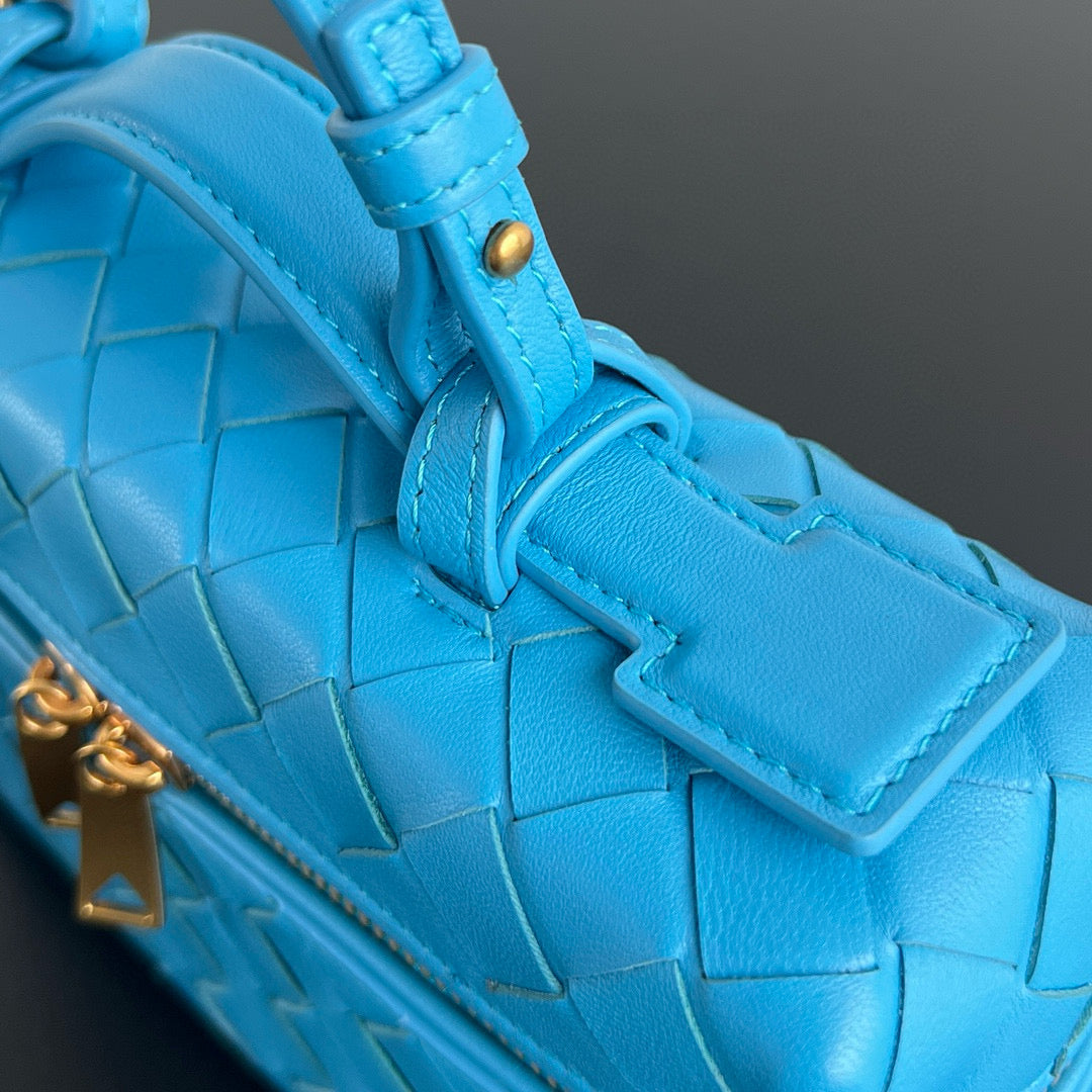 BV VANITY CASE 22*12.5*5