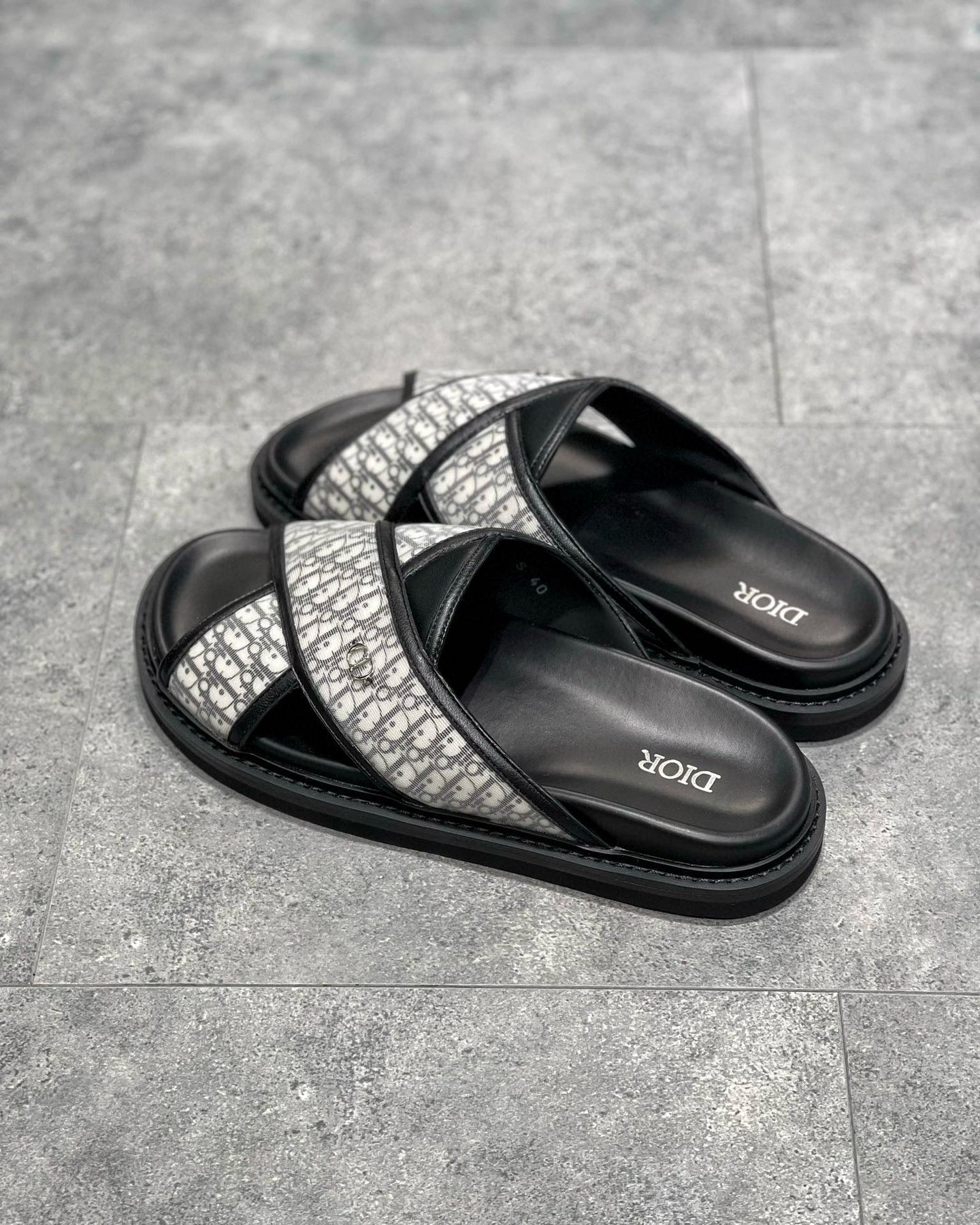 CD SANDALS
