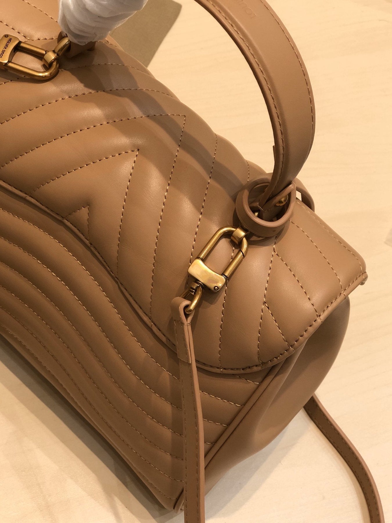 LV NEW WAVE TOP HANDLE 26CM BEIGE CALFSKIN