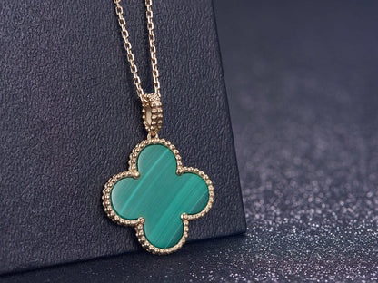 CLOVER GOLD NECKLACE