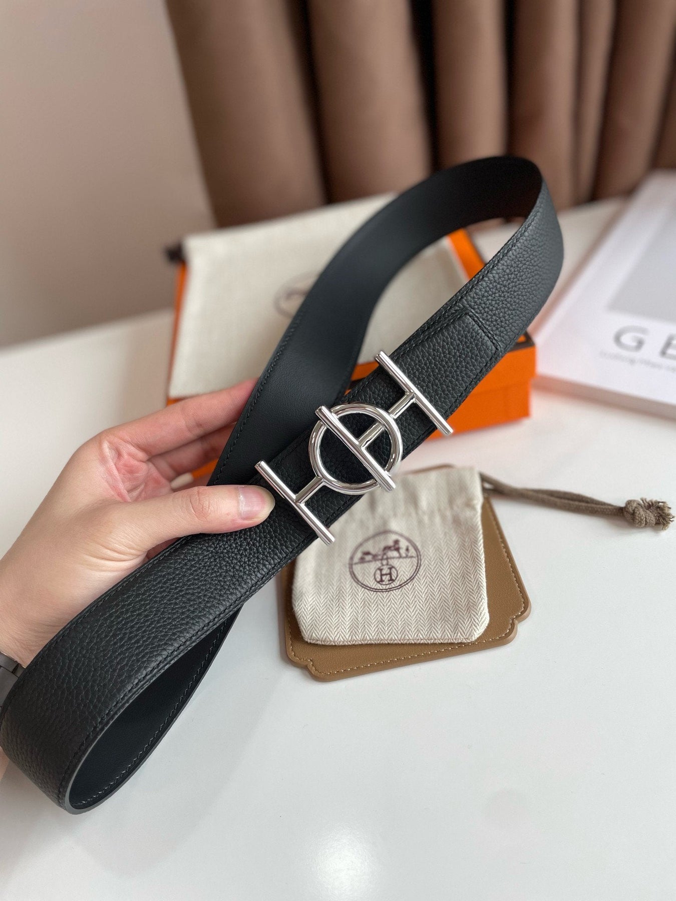 H ULYSSE BELT 38MM SILVER BUCKLE BLACK LEATHER