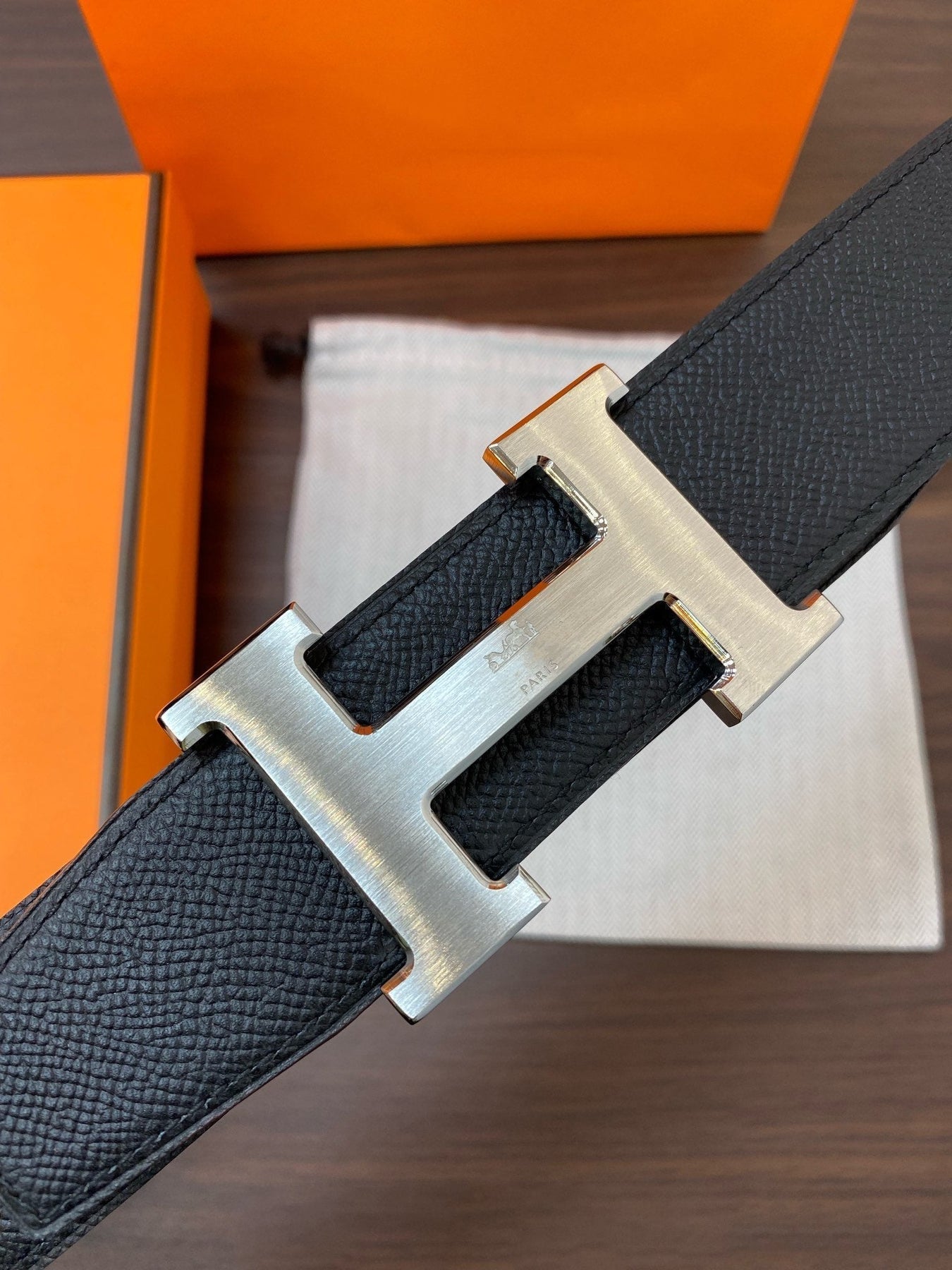 H CONTANCE BELT 38MM SILVER BUCKLE BLACK LEATHER